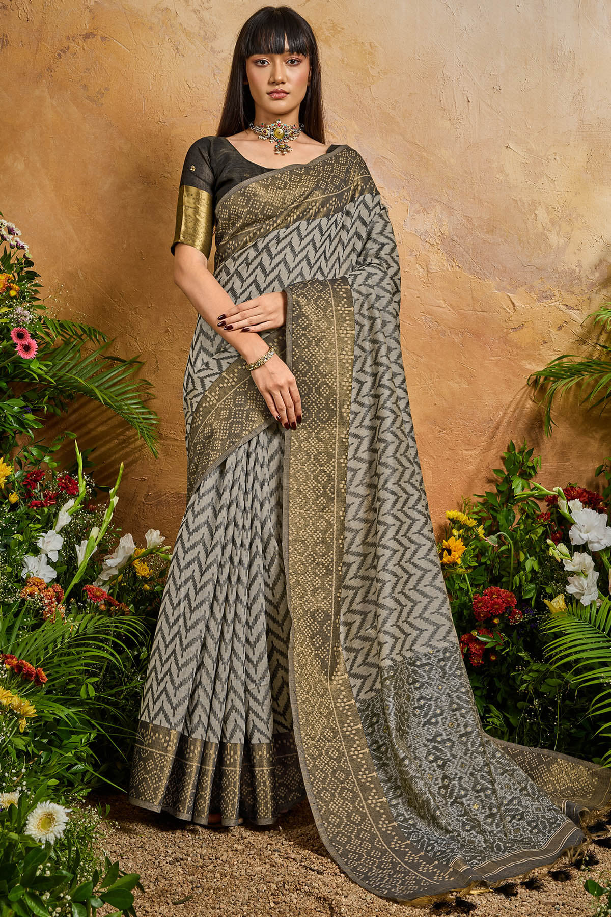 Fairytale Black Viscose Cotton Patola Silk Saree With Deserving Blouse Piece