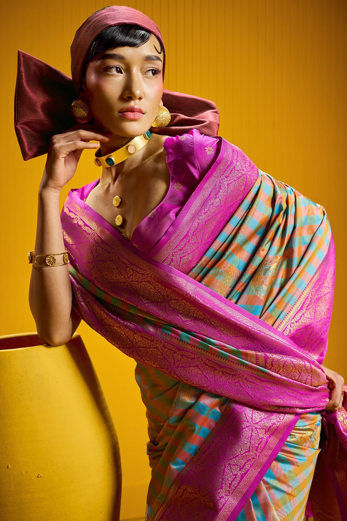 Sensational Blue Two Tone Chex Banarasi Silk Saree With Snazzy Blouse Piece