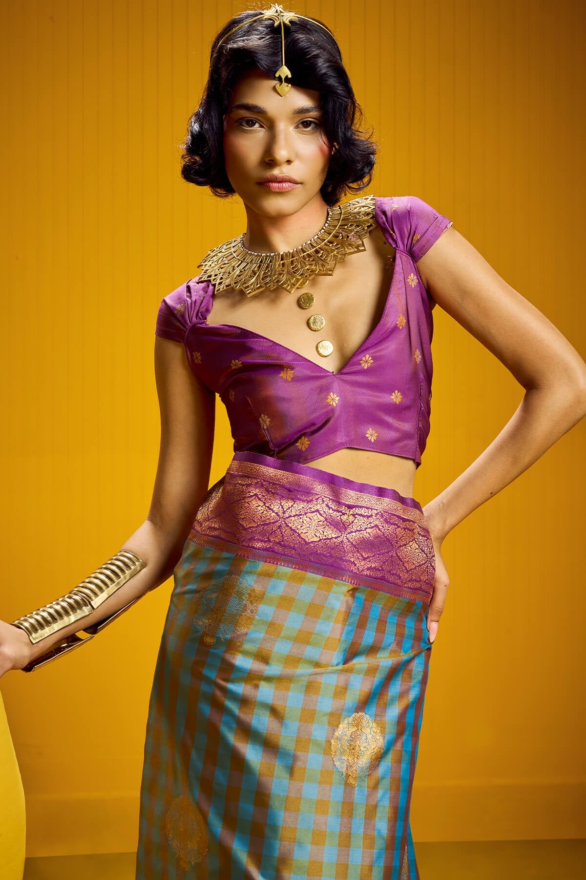 Susurrous Firozi Two Tone Chex Banarasi Silk Saree With Engaging Blouse Piece