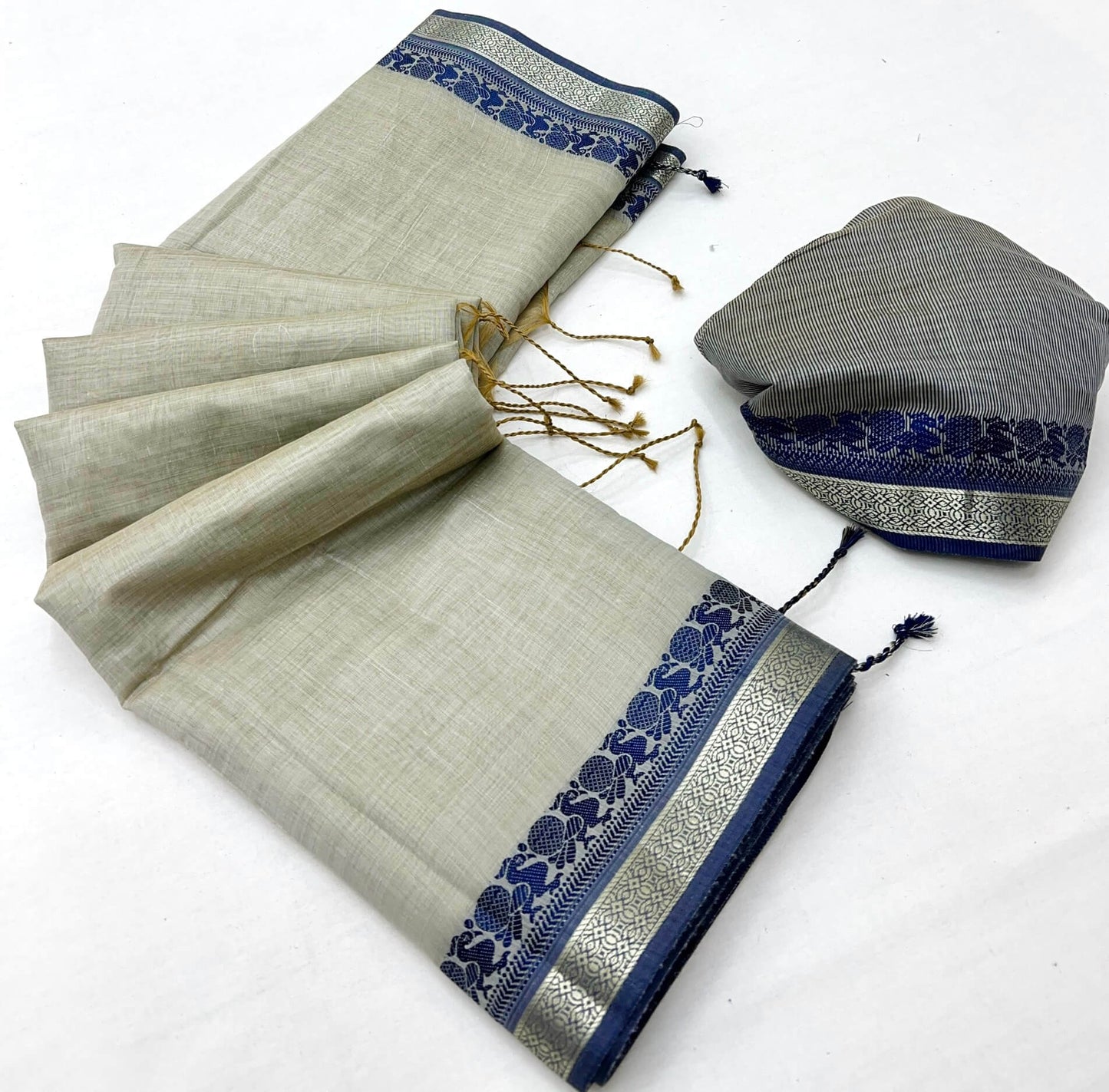Excellent Grey Cotton Silk Saree With Quintessential Blouse Piece