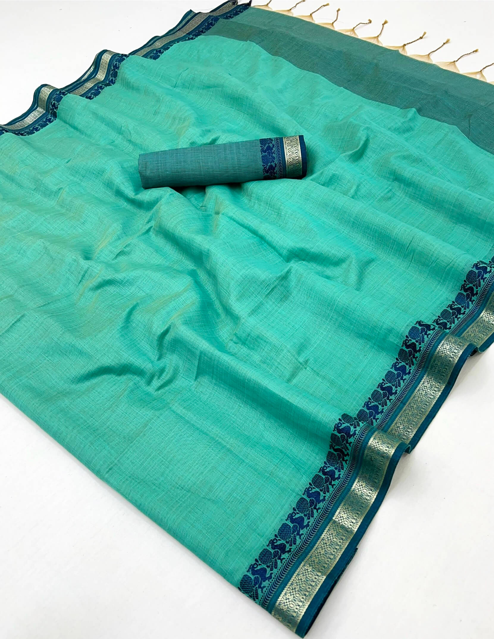 Eloquence Turquoise Cotton Silk Saree With Majesty Blouse Piece