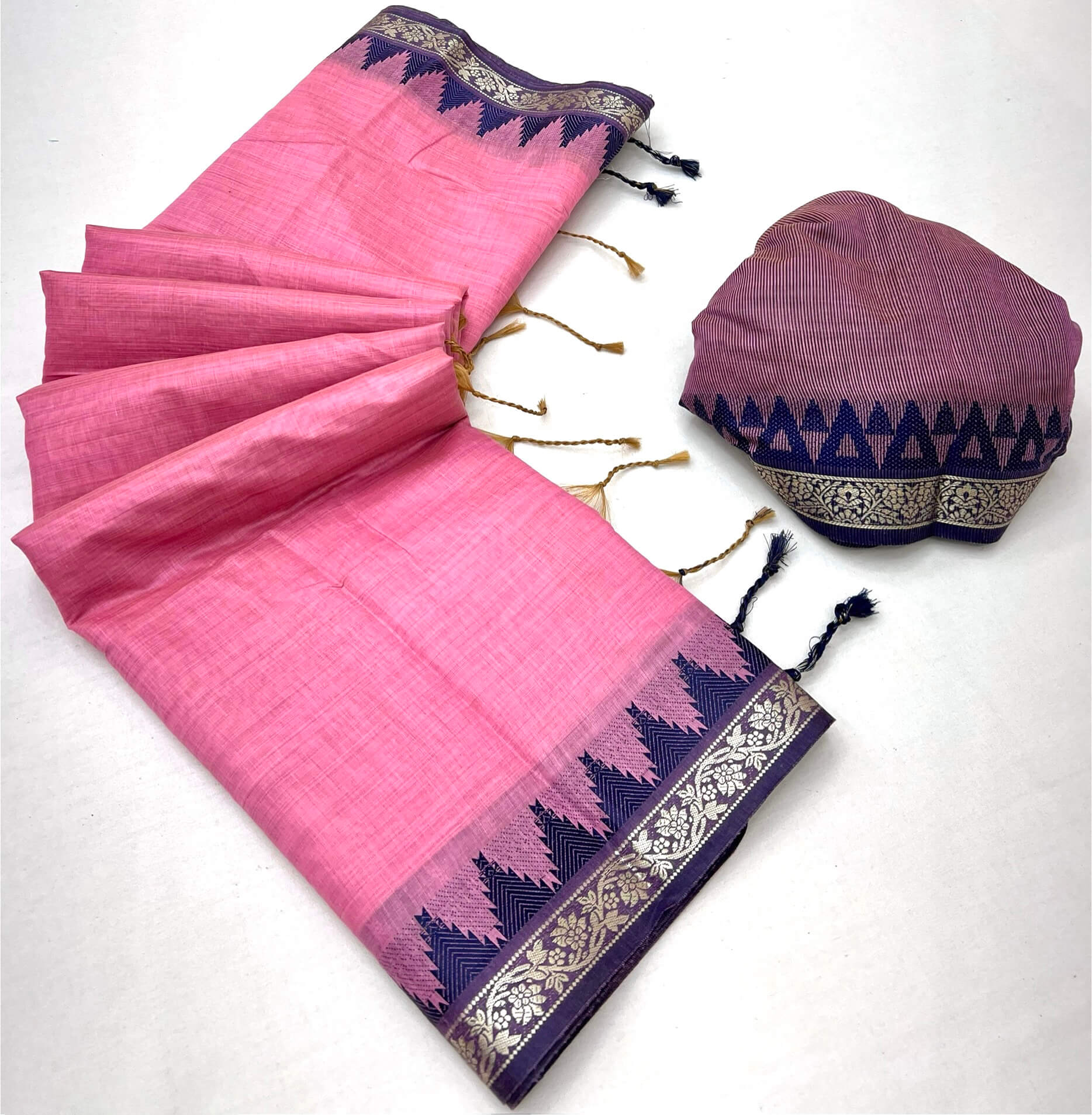 Beautiful Pink Cotton Silk Saree With Ethereal Blouse Piece