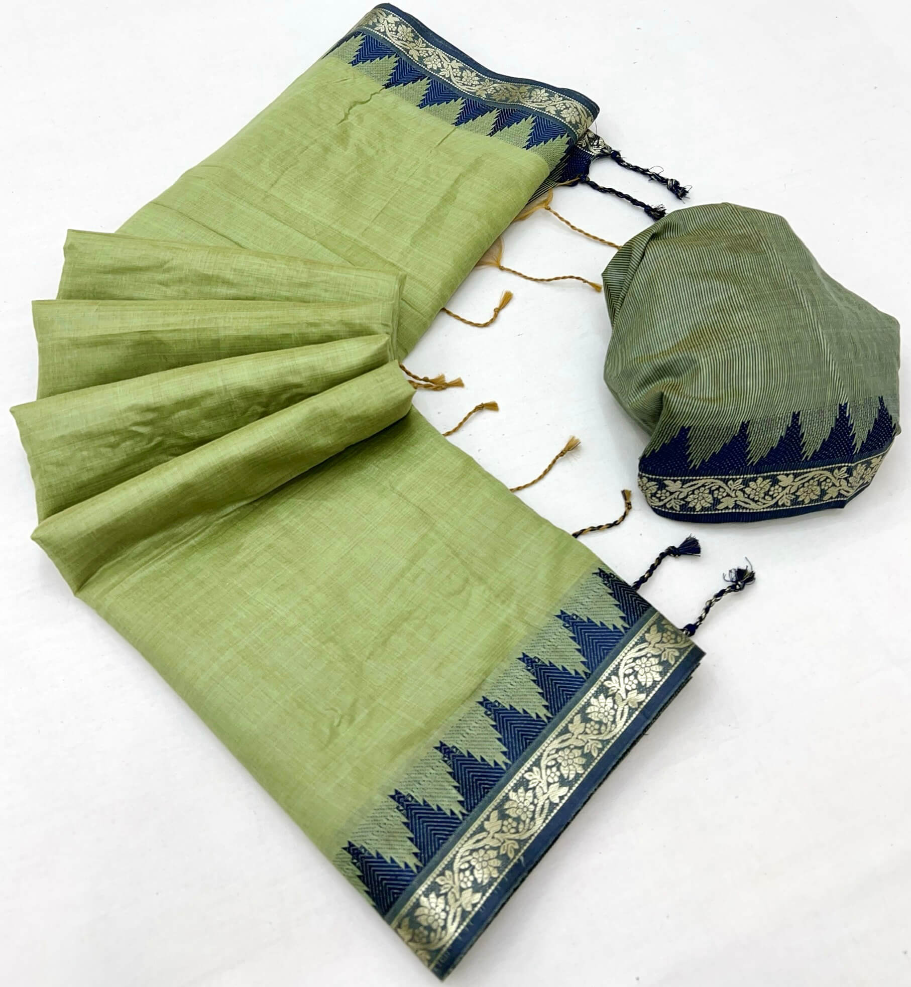 Staggering Pista Cotton Silk Saree With Diaphanous Blouse Piece