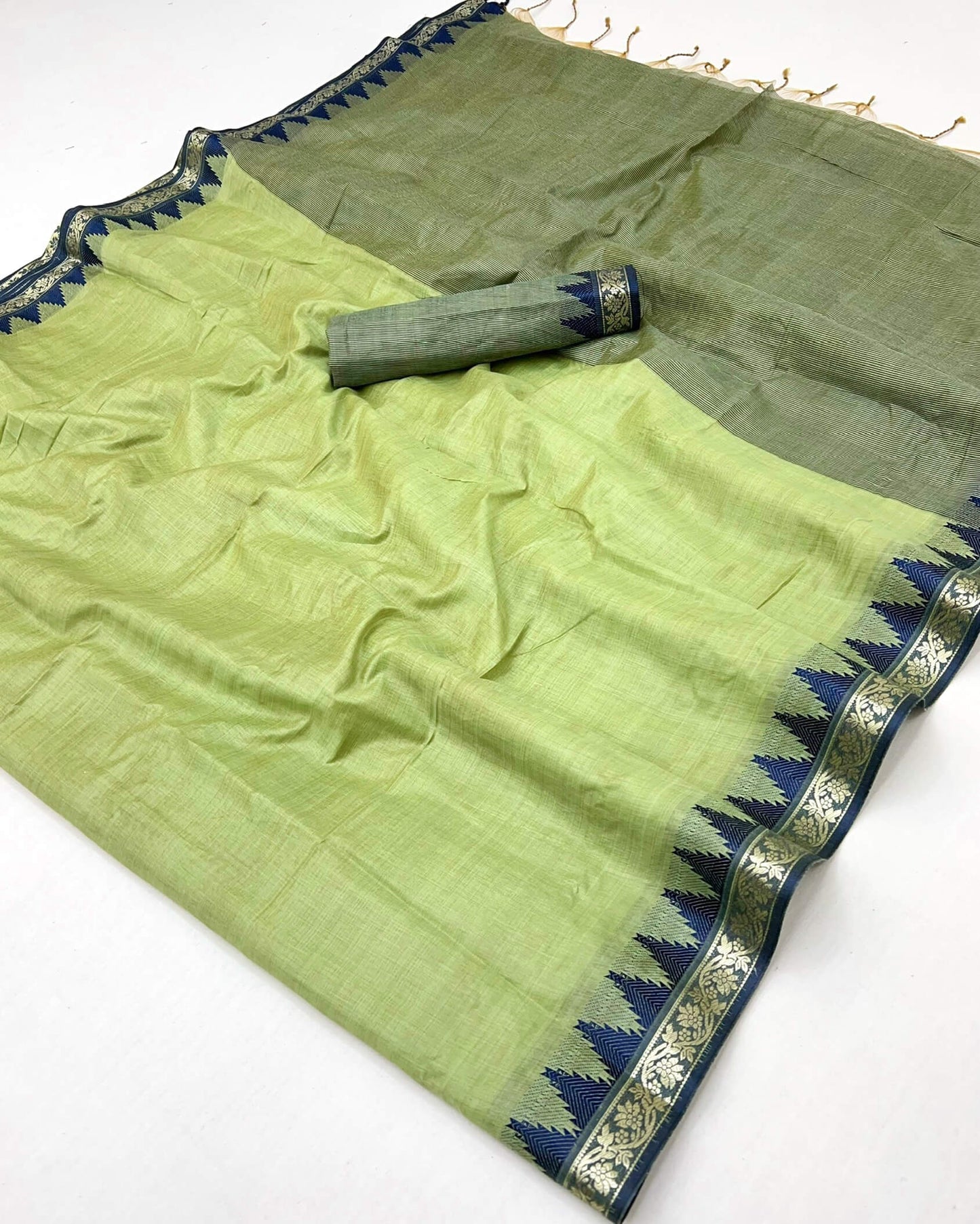 Staggering Pista Cotton Silk Saree With Diaphanous Blouse Piece