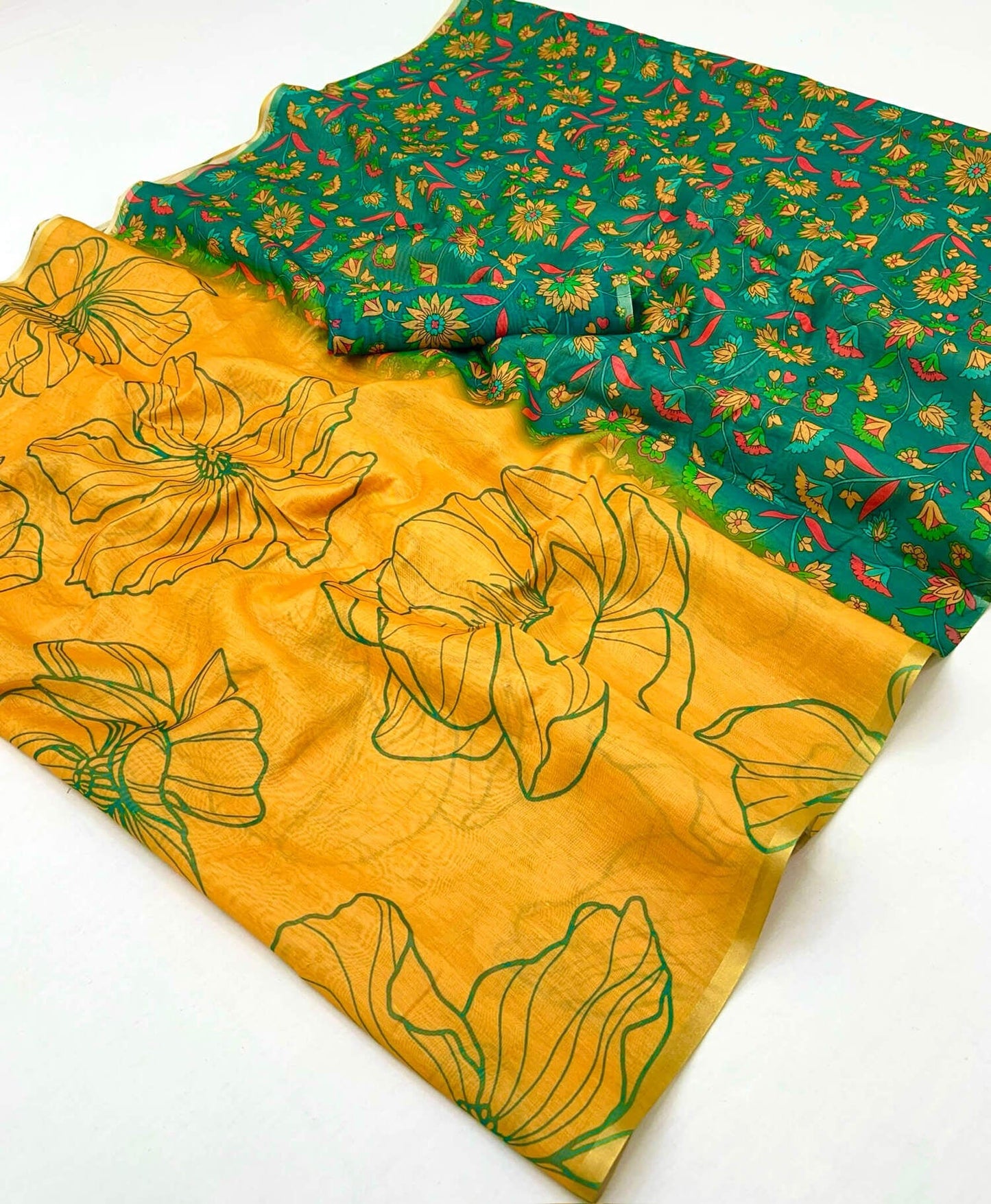 Stylish Yellow Printed Cotton Silk Saree With Nectarous Blouse Piece
