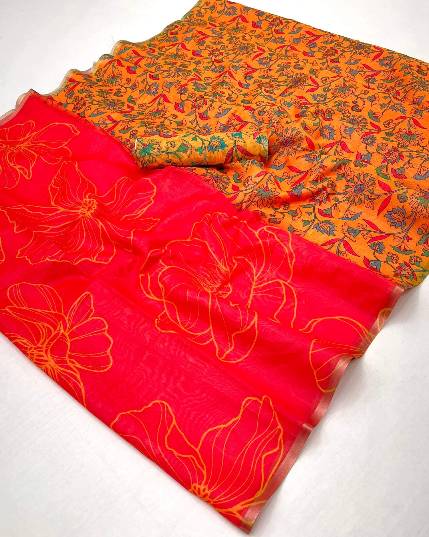 Ideal Red Printed Cotton Silk Saree With Murmurous Blouse Piece