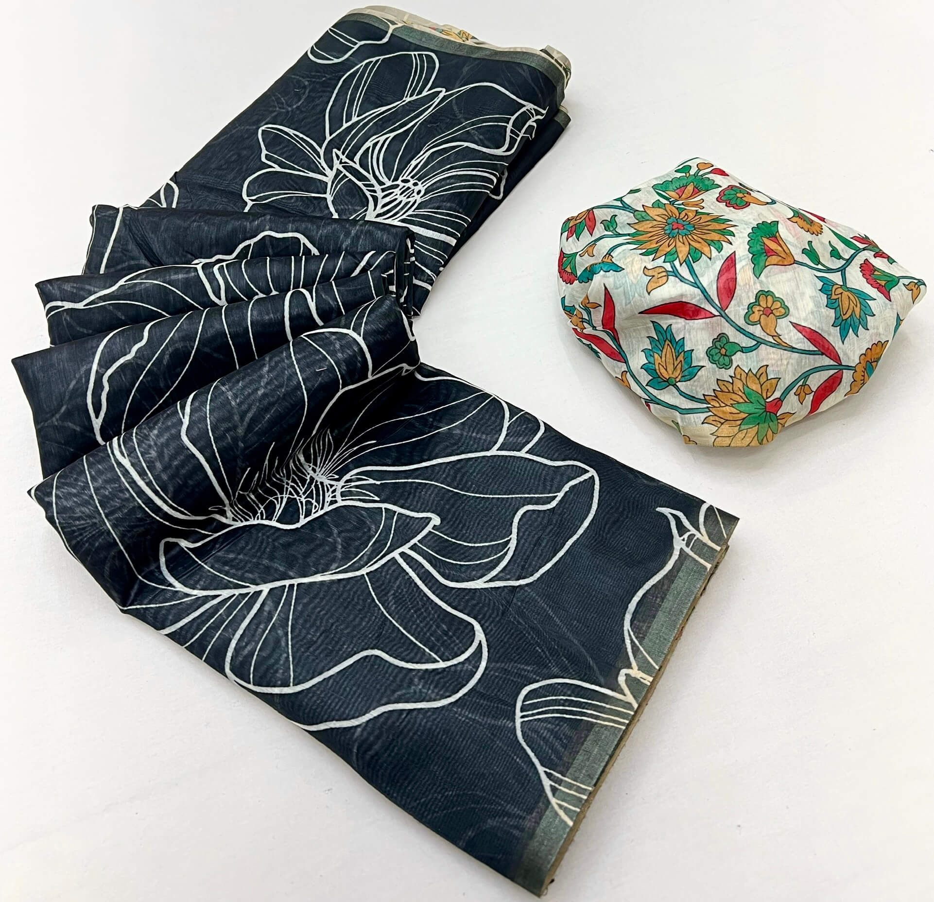 Incomparable Black Printed Cotton Silk Saree With Propinquity Blouse Piece