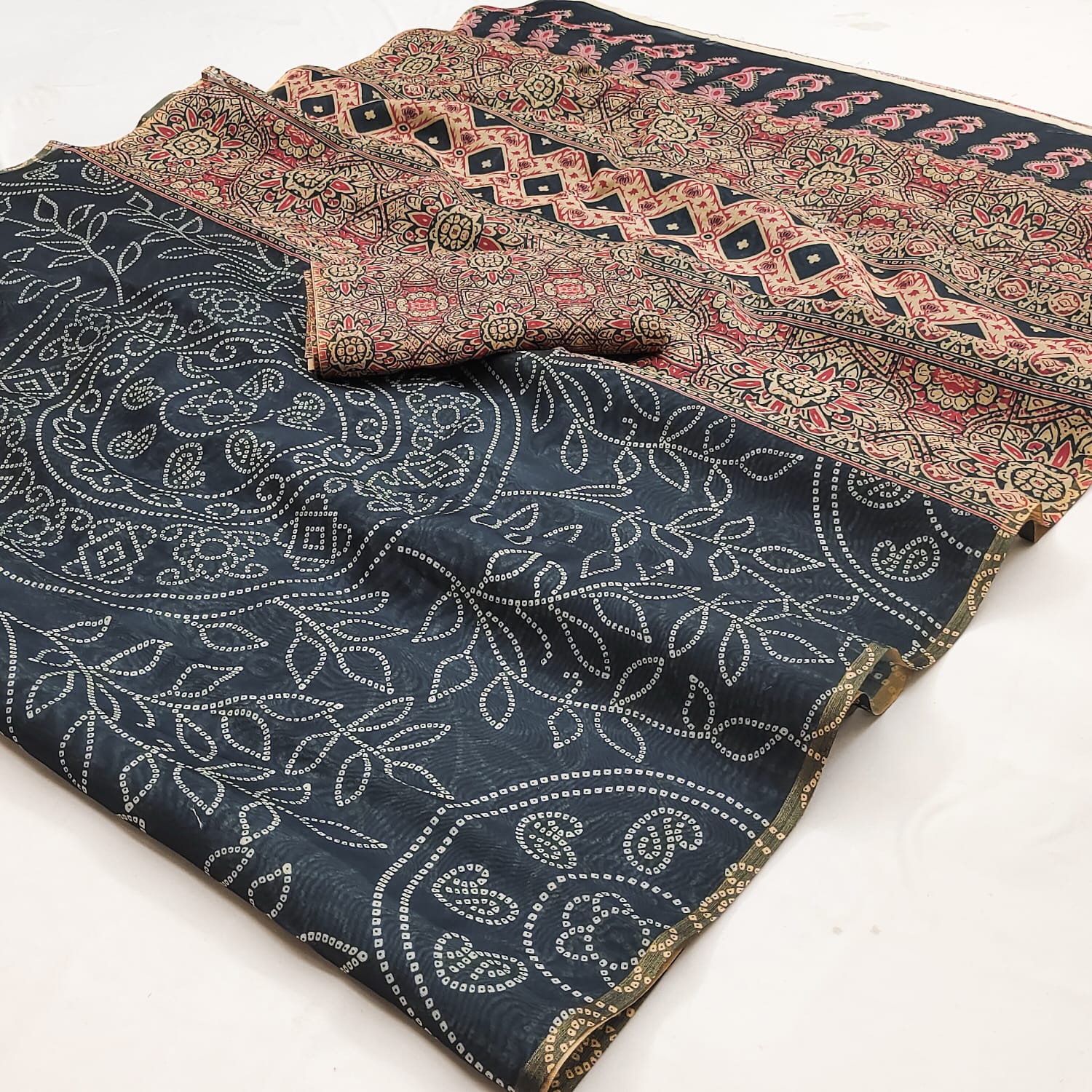 Desirable Grey Printed Cotton Silk Saree With Smashing Blouse Piece