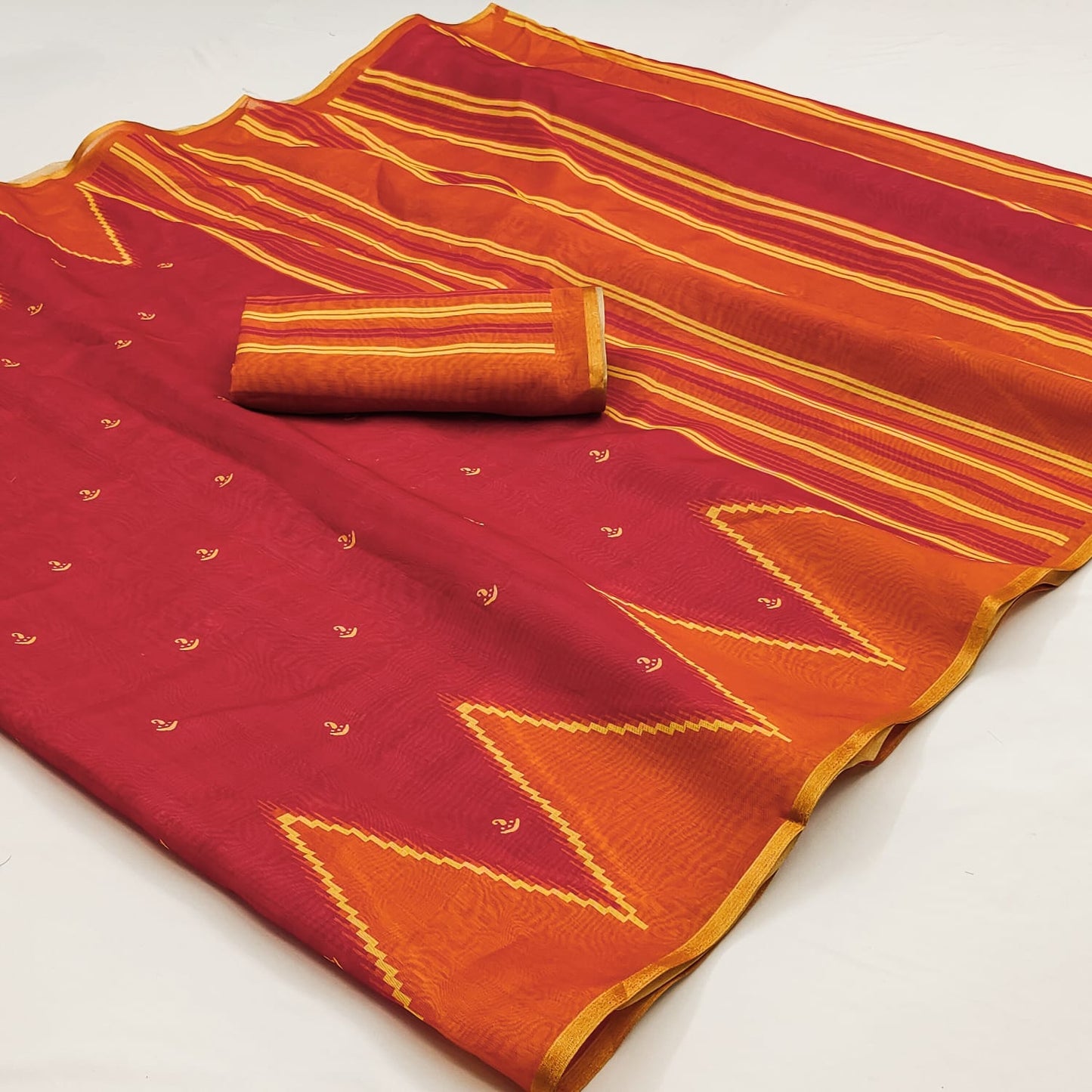Vivacious Red Printed Cotton Silk Saree With Nemesis Blouse Piece