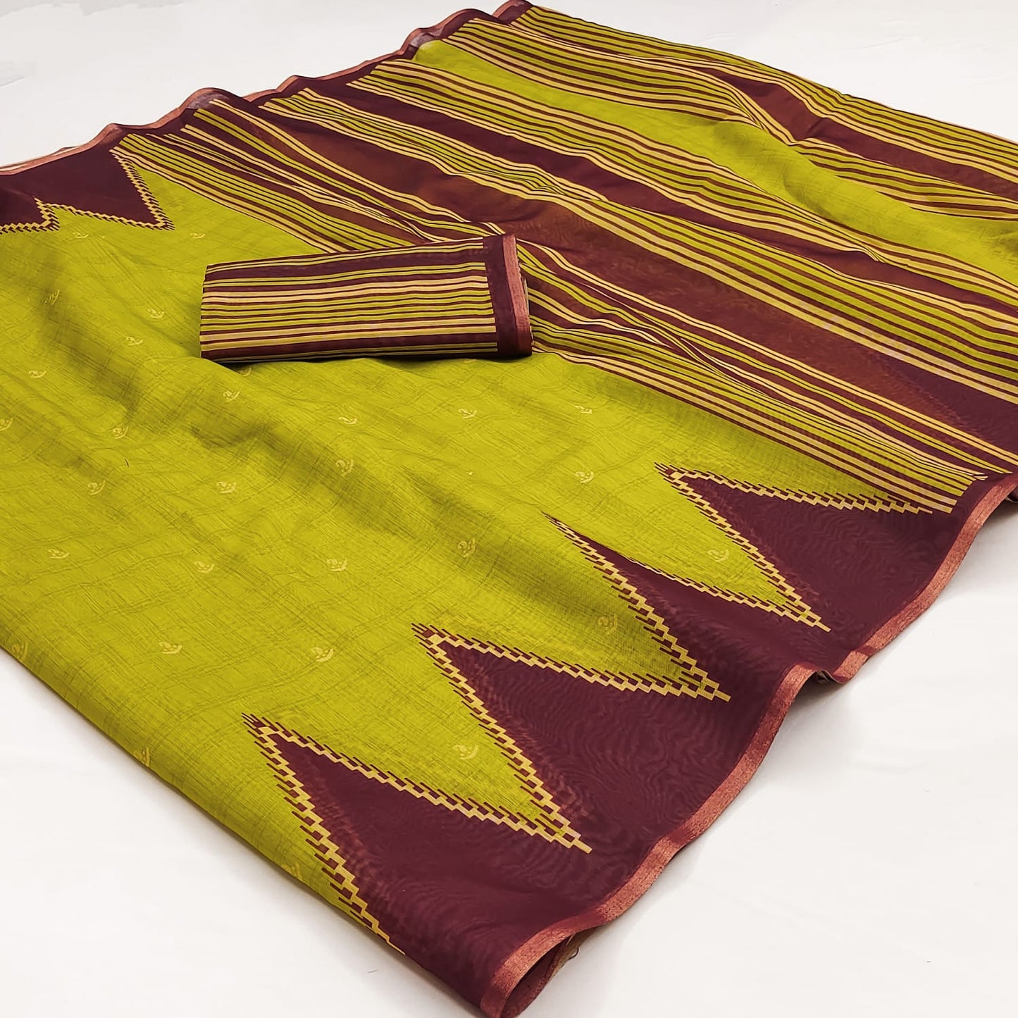 Sonorous Parrot Printed Cotton Silk Saree With Wonderful Blouse Piece