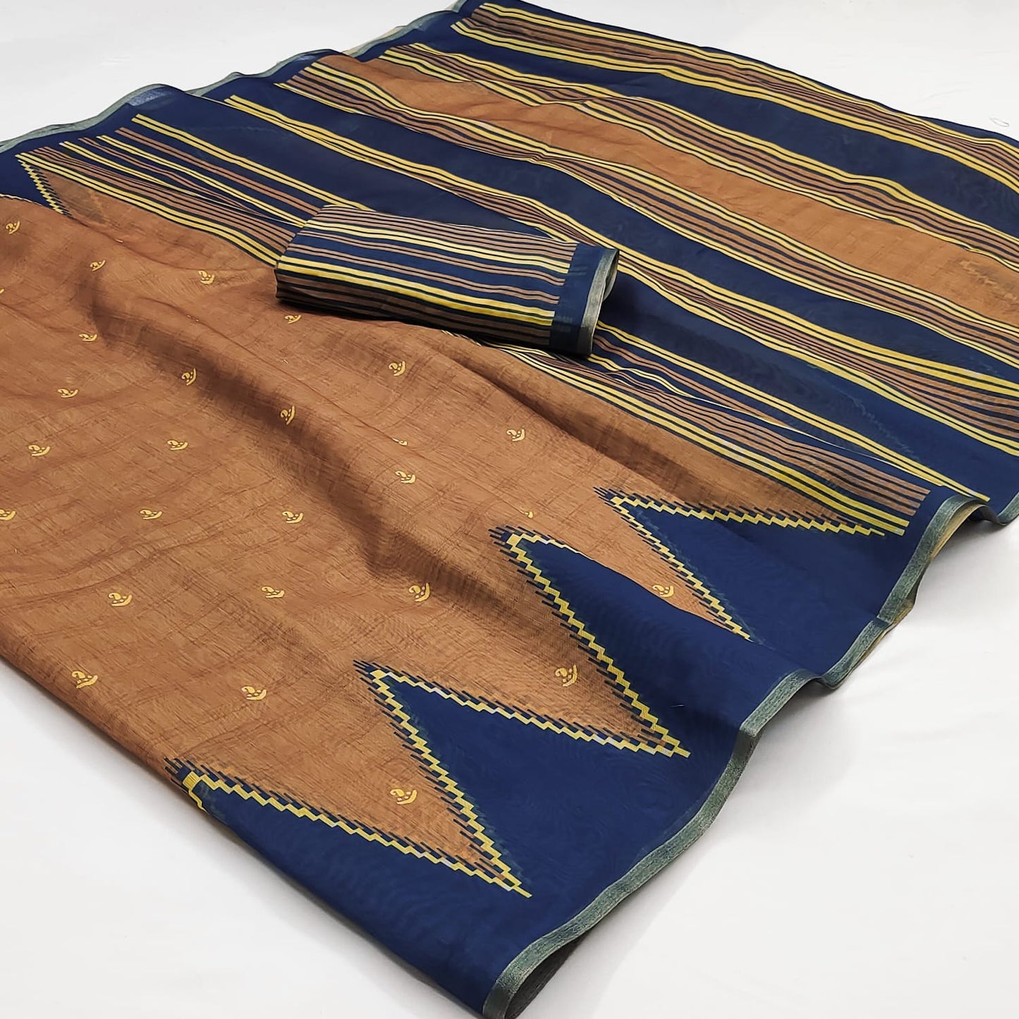 Whimsical Brown Printed Cotton Silk Saree With Hypnotic Blouse Piece