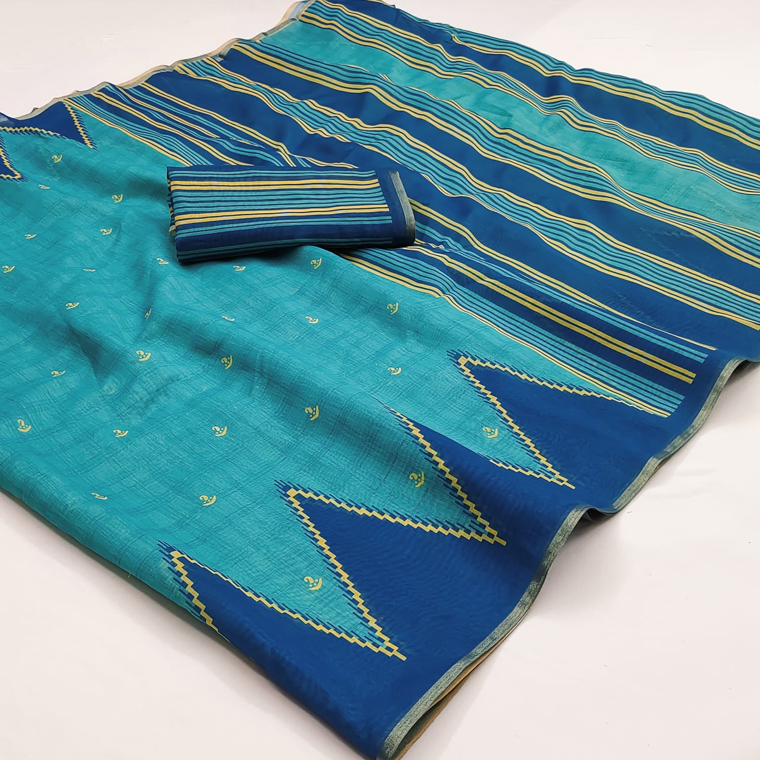 Panache Sky Printed Cotton Silk Saree With Staring Blouse Piece