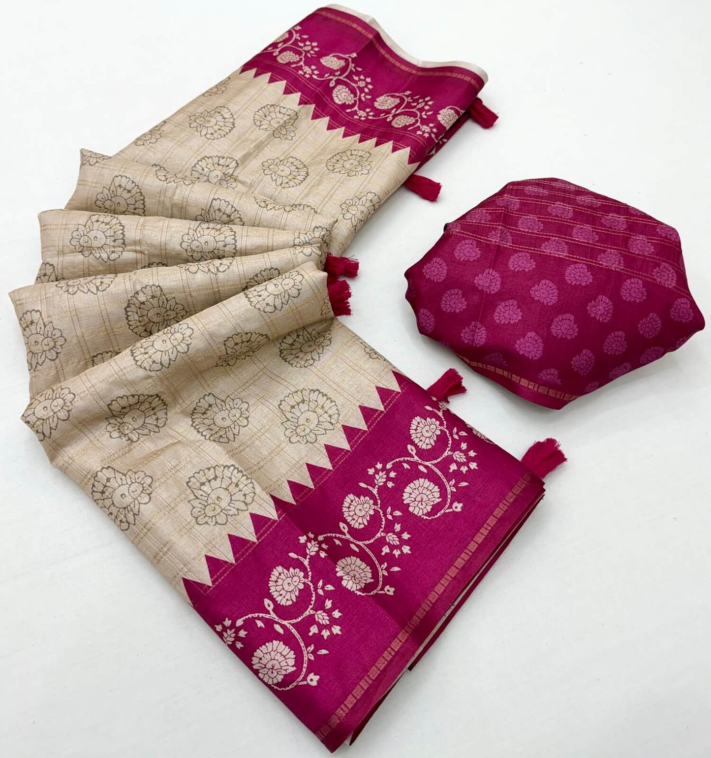 Elaborate Beige Printed Tussar Silk Saree With Unequalled Blouse Piece
