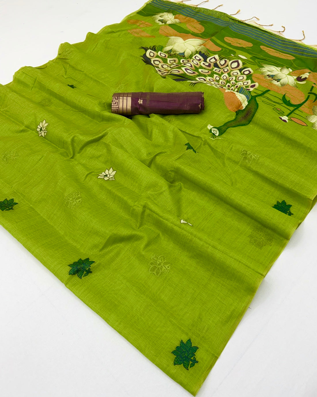 Evanescent Green Pure Munga Cotton Silk Saree With Woebegone Blouse Piece