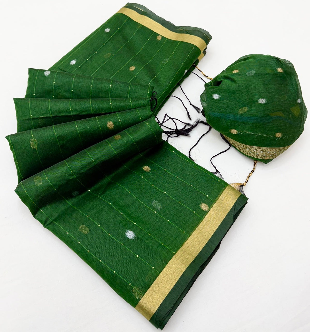 Demesne Dark Green Pure Munga Cotton Saree With Skinny Blouse Piece