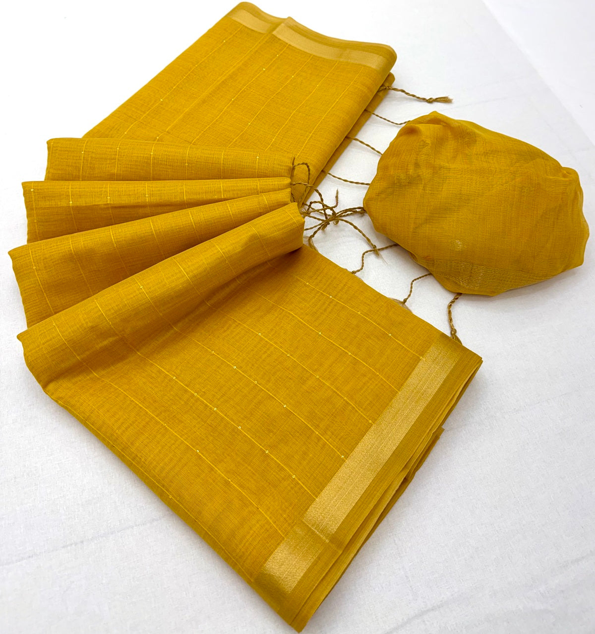 Imbrication Yellow Linen Silk Paithani Saree With Evocative Blouse Piece