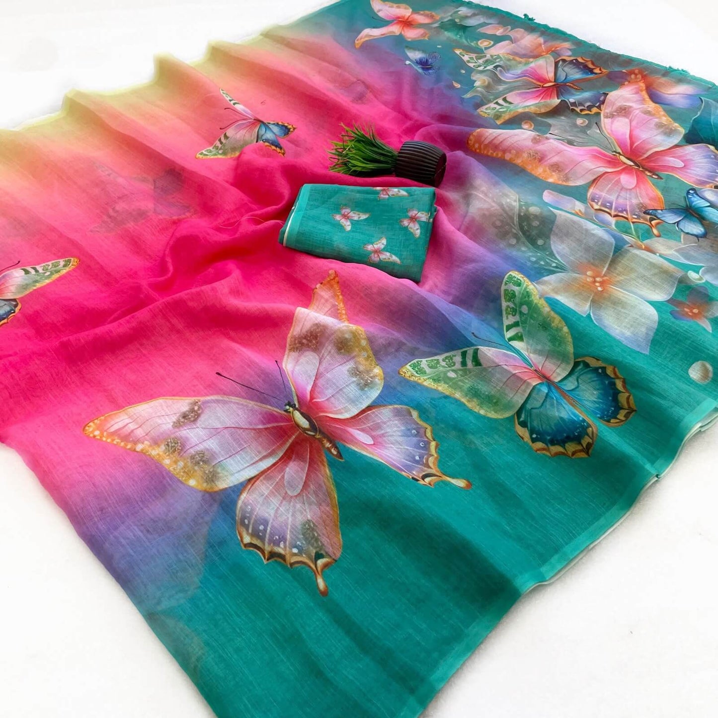 Imbrication Multicolor Printed Linen Silk Saree With Glorious Blouse Piece