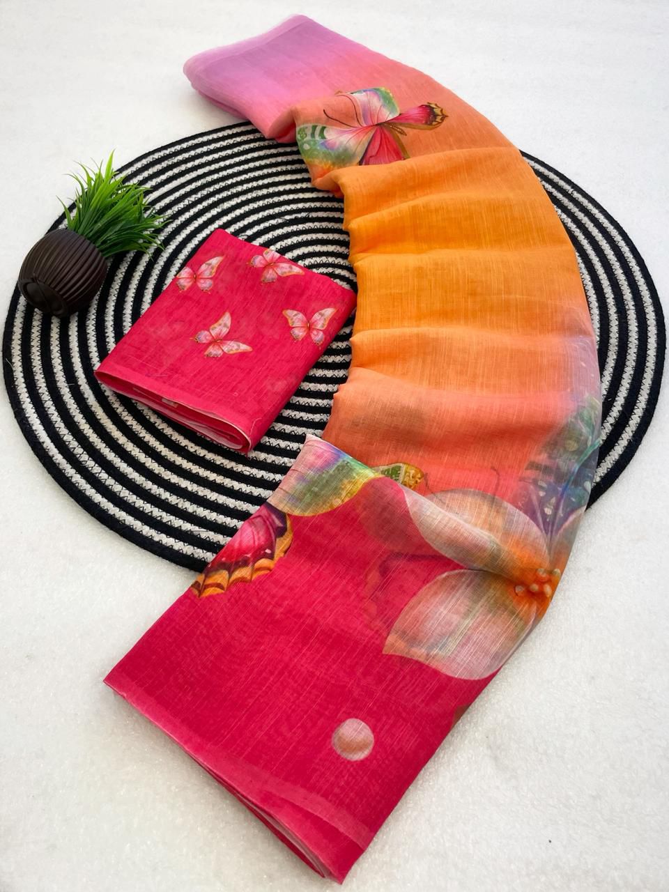 Bewitching Multicolor Printed Linen Silk Saree With Deserving Blouse Piece