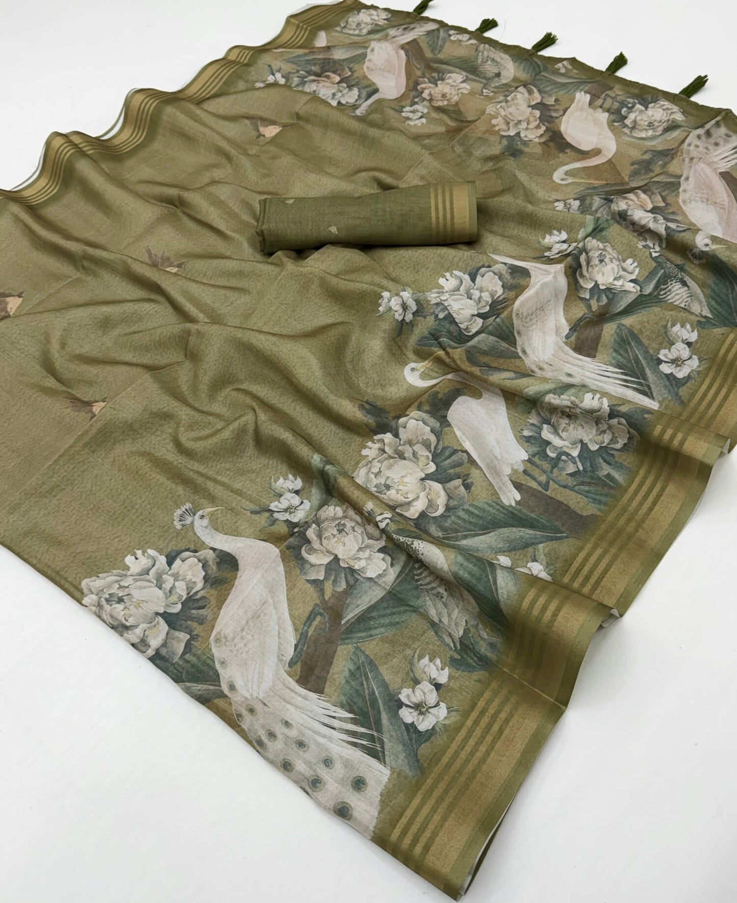 Magnificat Green Printed Cotton Silk Saree With Beleaguer Blouse Piece