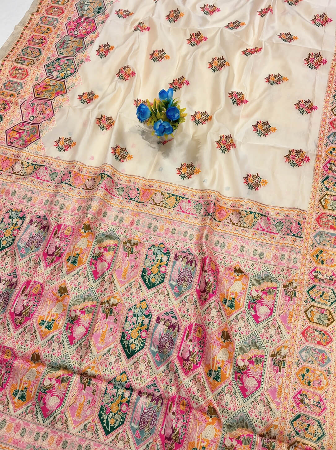 Assemblage Beige Pashmina Silk Saree With Staggering Blouse Piece