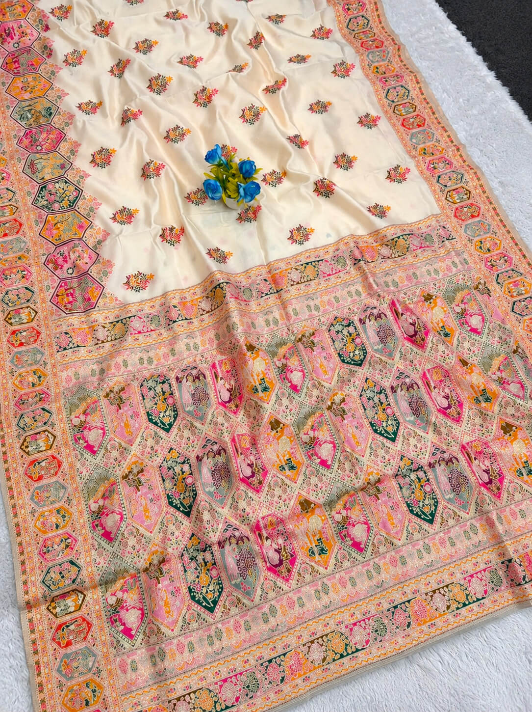Assemblage Beige Pashmina Silk Saree With Staggering Blouse Piece
