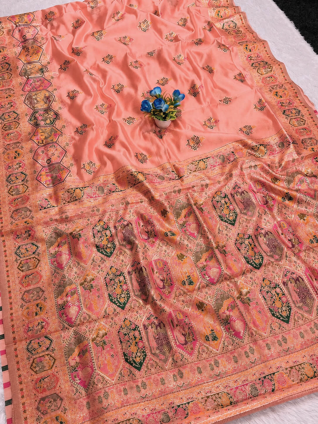 Inspiring Peach Pashmina Silk Saree With Snappy Blouse Piece