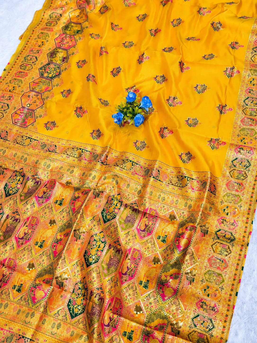 Ethnic Yellow Pashmina Silk Saree With Resonant Blouse Piece