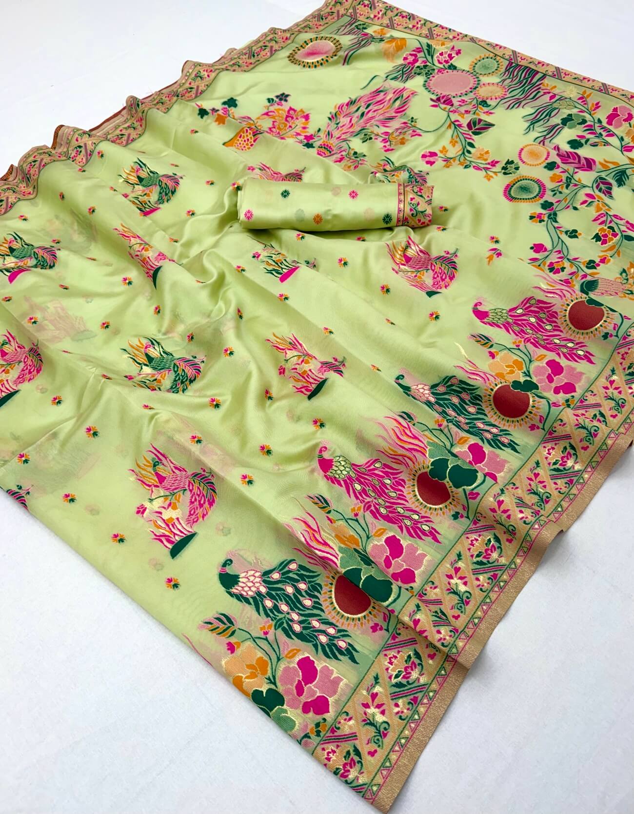 Winsome Pista Pashmina Silk Saree With Amiable Blouse Piece