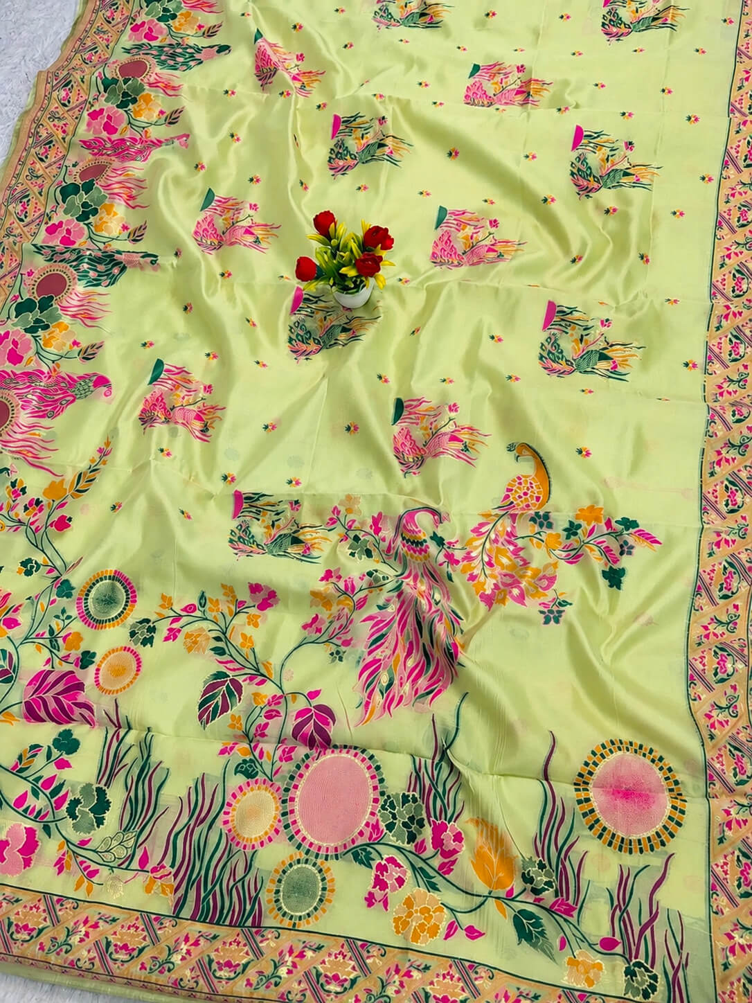 Winsome Pista Pashmina Silk Saree With Amiable Blouse Piece