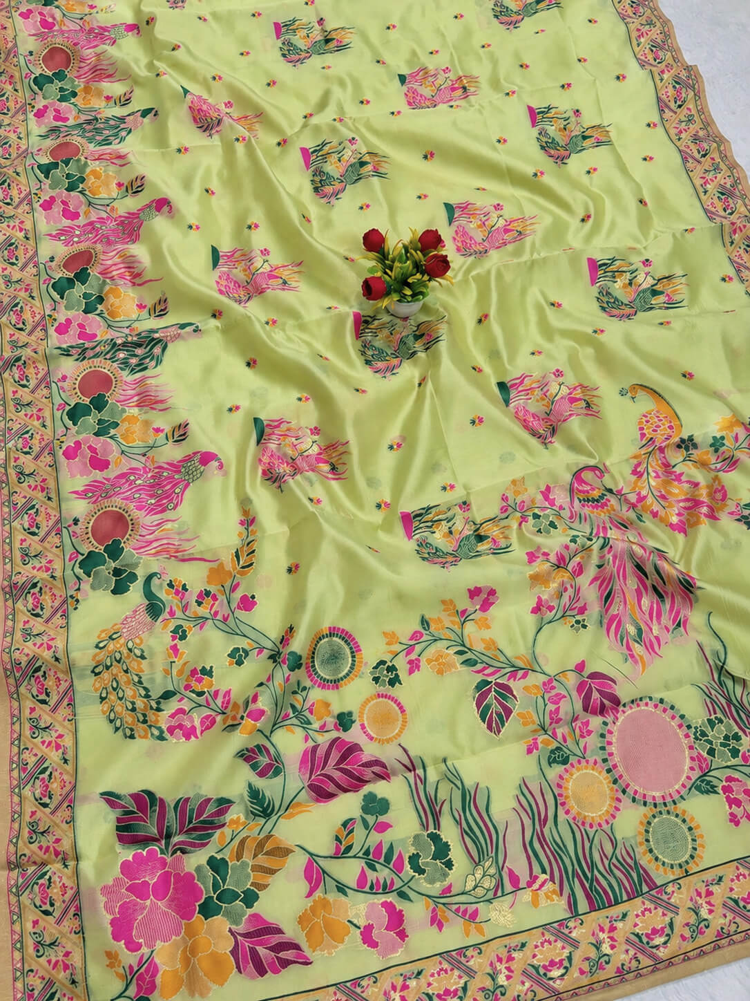 Winsome Pista Pashmina Silk Saree With Amiable Blouse Piece