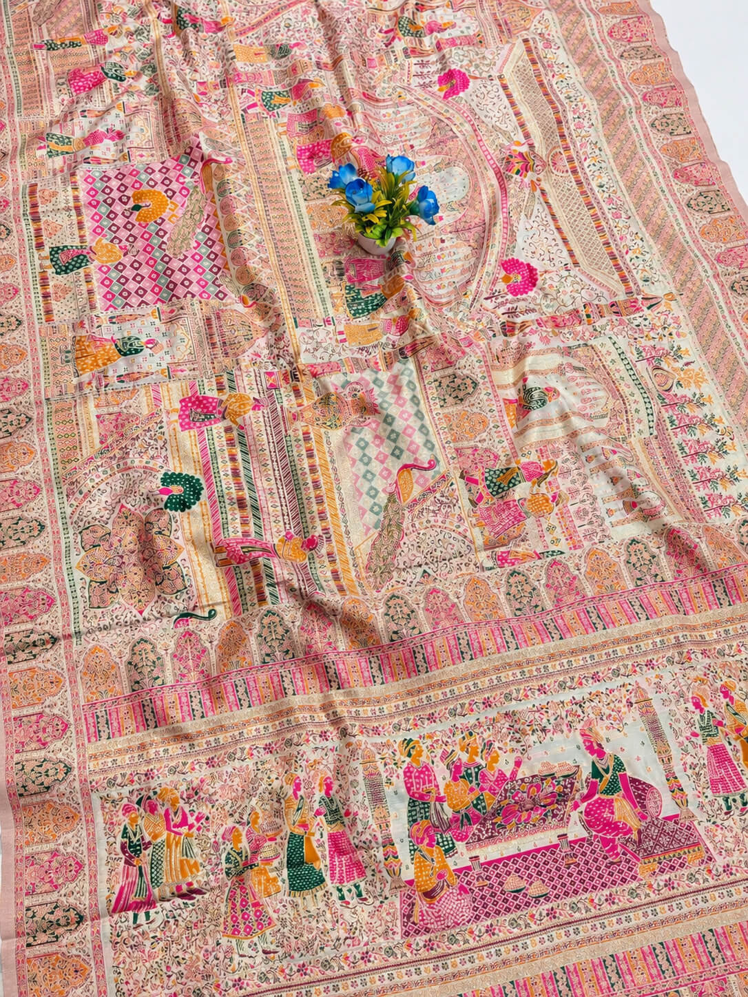 Ratatouille Beige Pashmina Silk Saree With Surpassing Blouse Piece