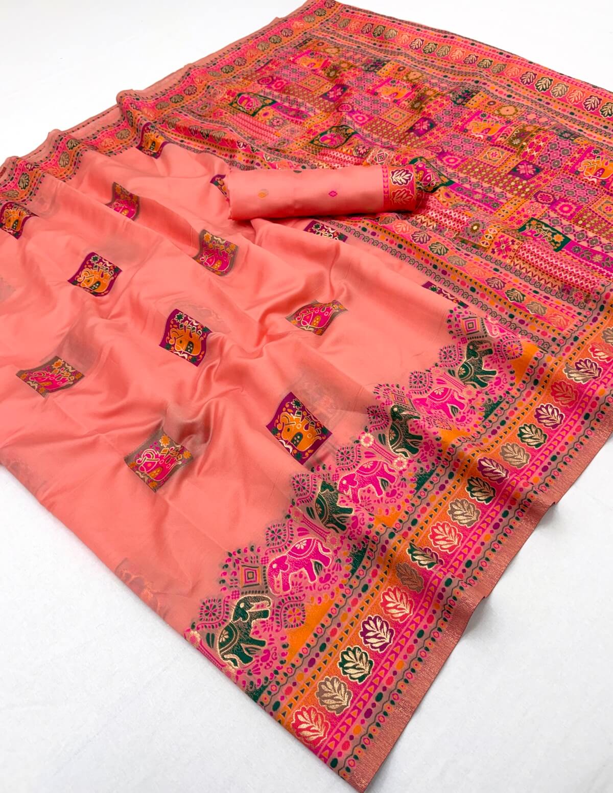 Ethereal Peach Pashmina Silk Saree With Susurrous Blouse Piece