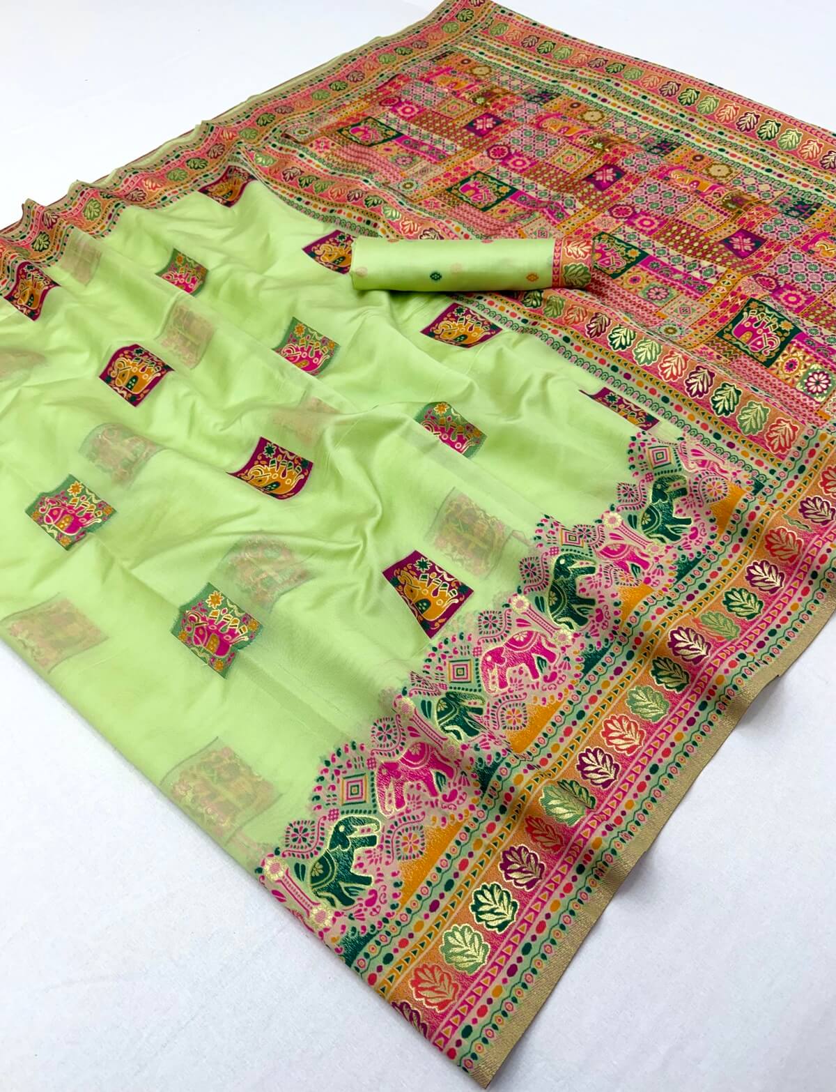 Hypnotic Pista Pashmina Silk Saree With Classy Blouse Piece