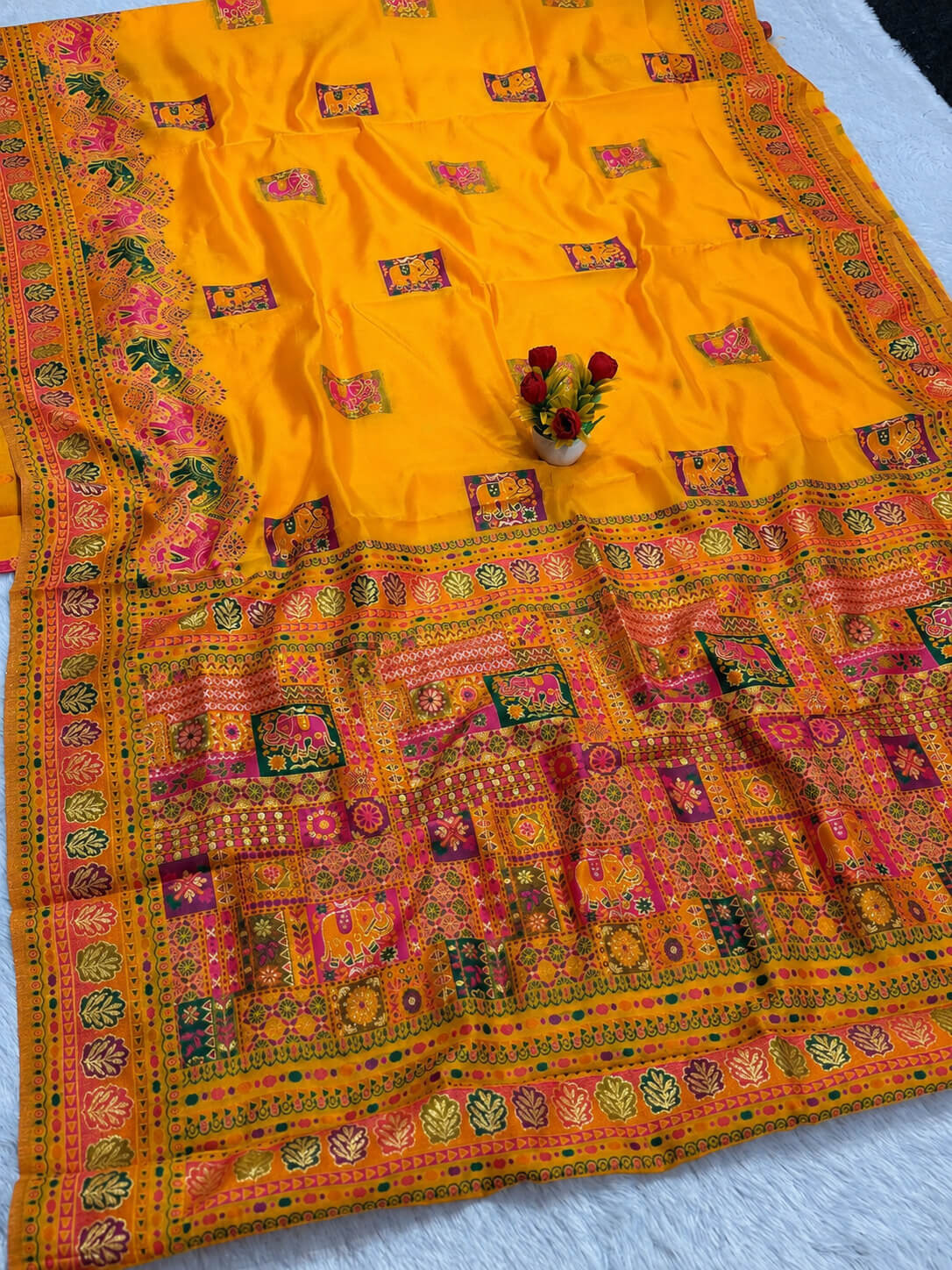 Confounding Yellow Pashmina Silk Saree With Prettiest Blouse Piece