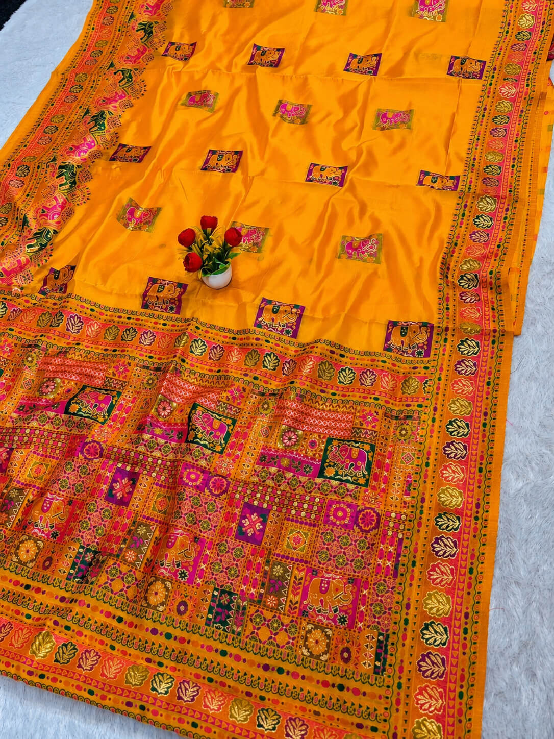 Confounding Yellow Pashmina Silk Saree With Prettiest Blouse Piece
