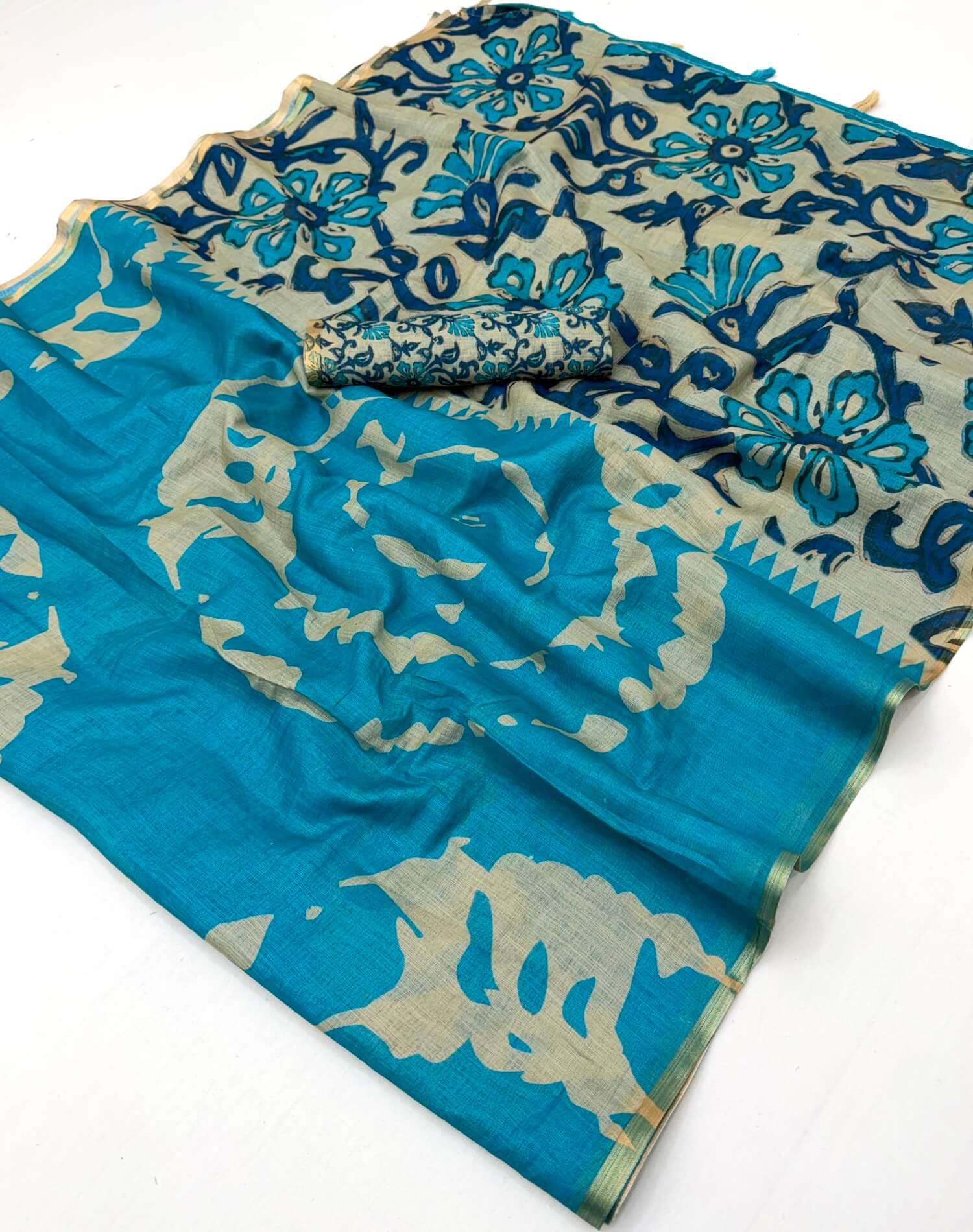 Breathtaking Sky Printed Cotton Silk Saree With Adorning Blouse Piece