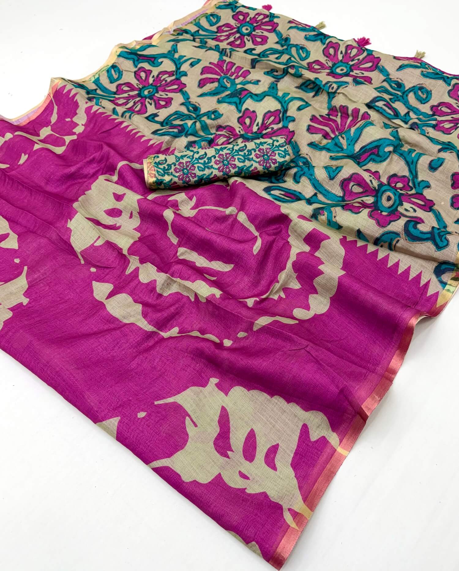 Lassitude Purple Printed Cotton Silk Saree With Radiant Blouse Piece