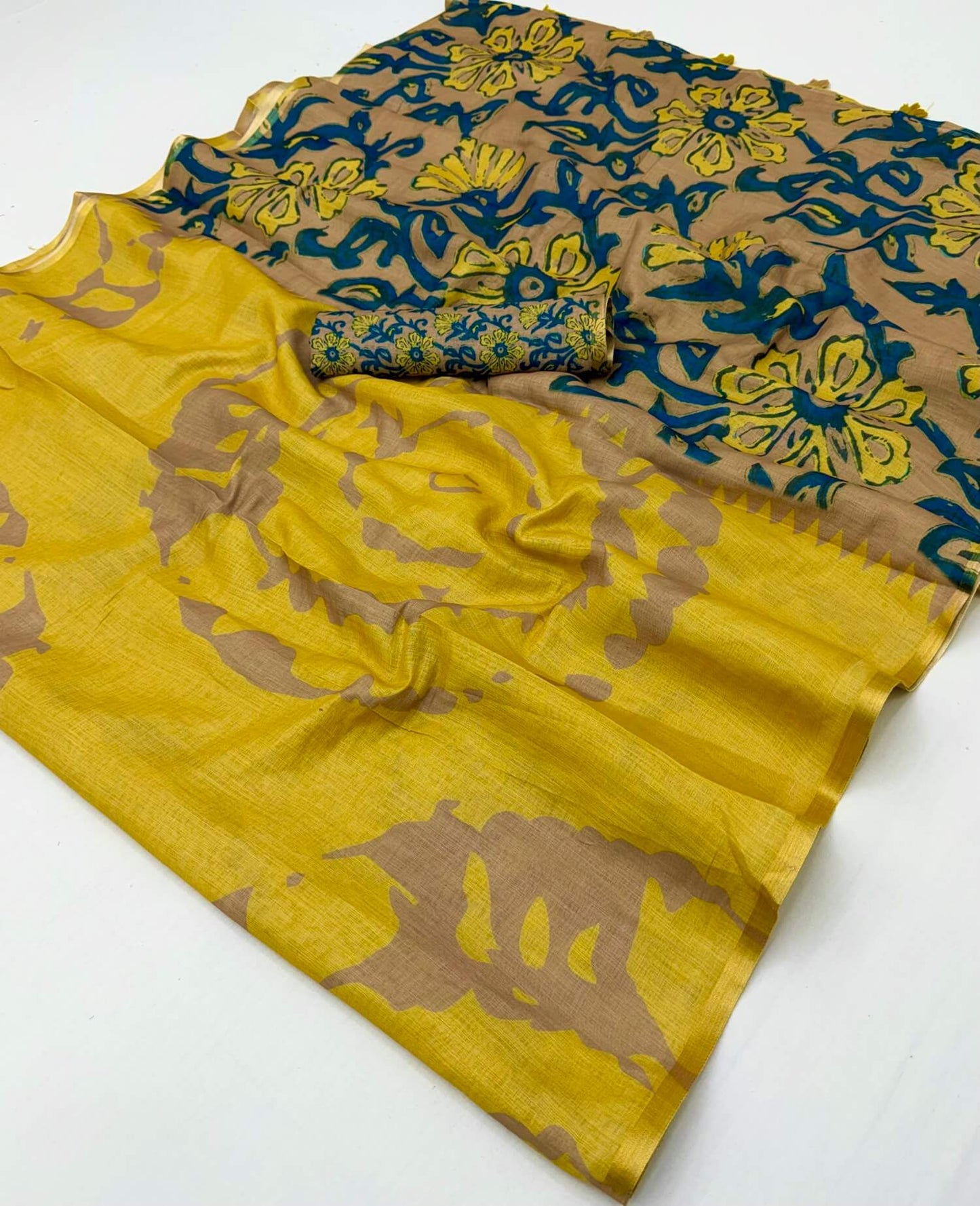 Artistic Yellow Printed Cotton Silk Saree With Gleaming Blouse Piece
