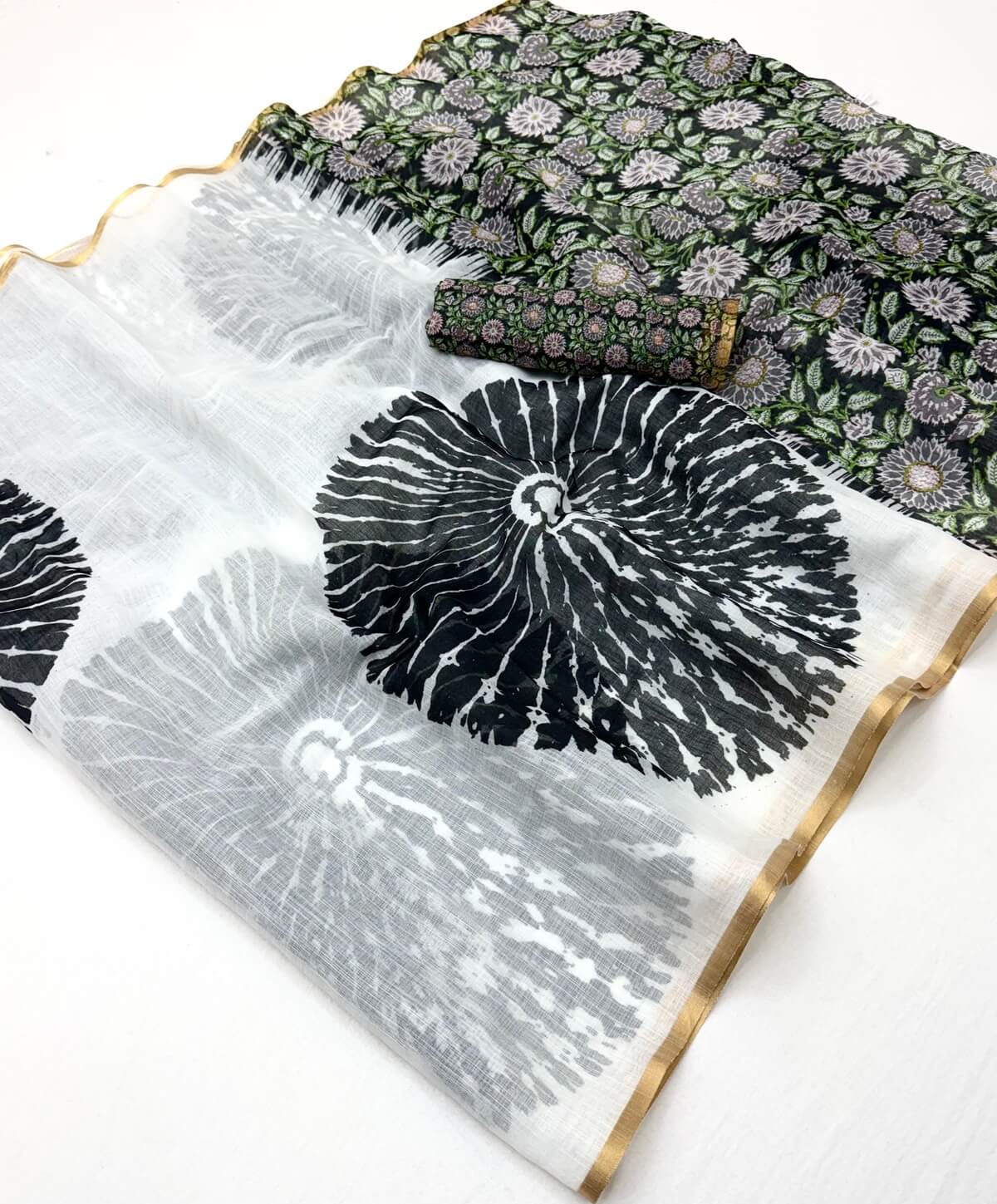Fairytale Off White Printed Cotton Silk Saree With Quixotic Blouse Piece