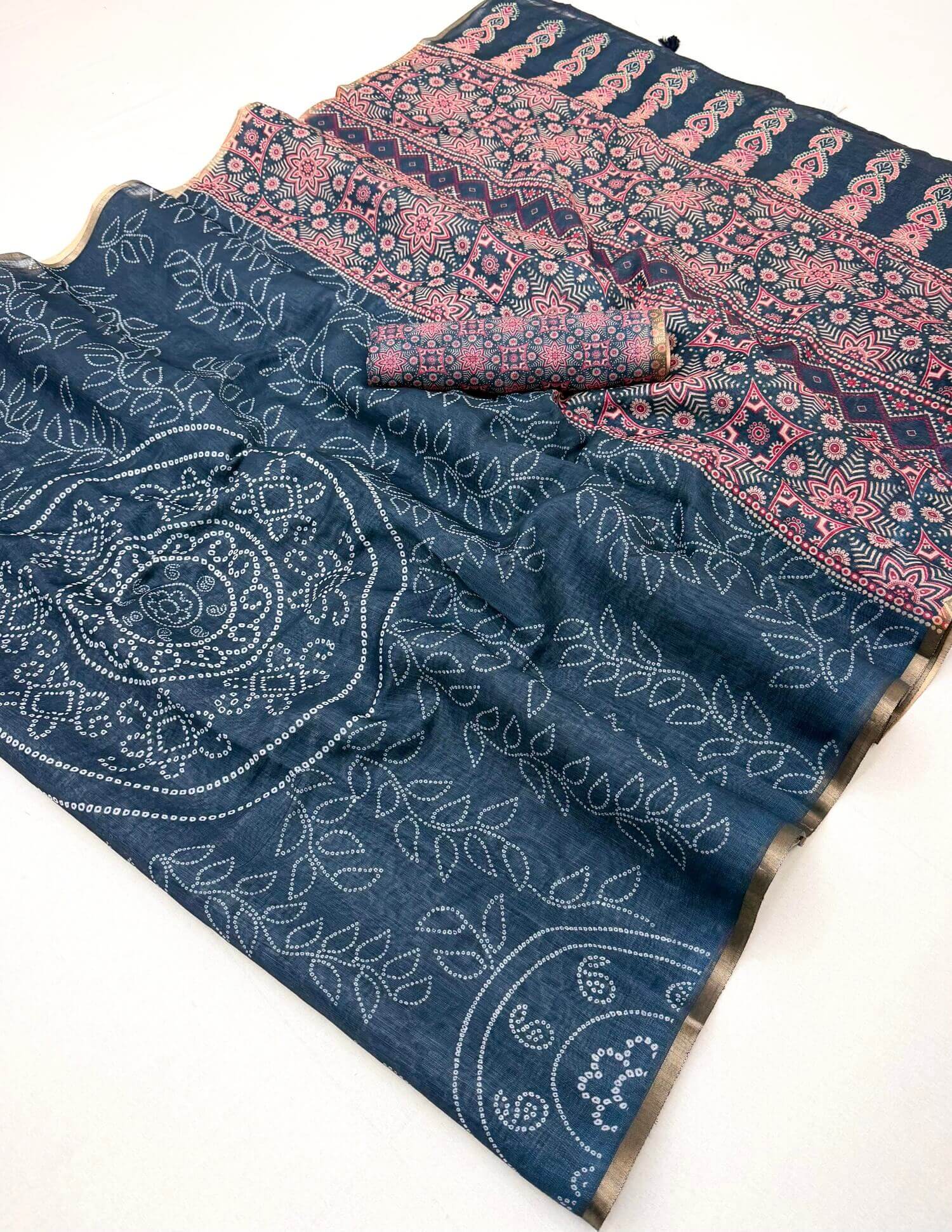 Incomparable Blue Printed Cotton Silk Saree With Propinquity Blouse Piece