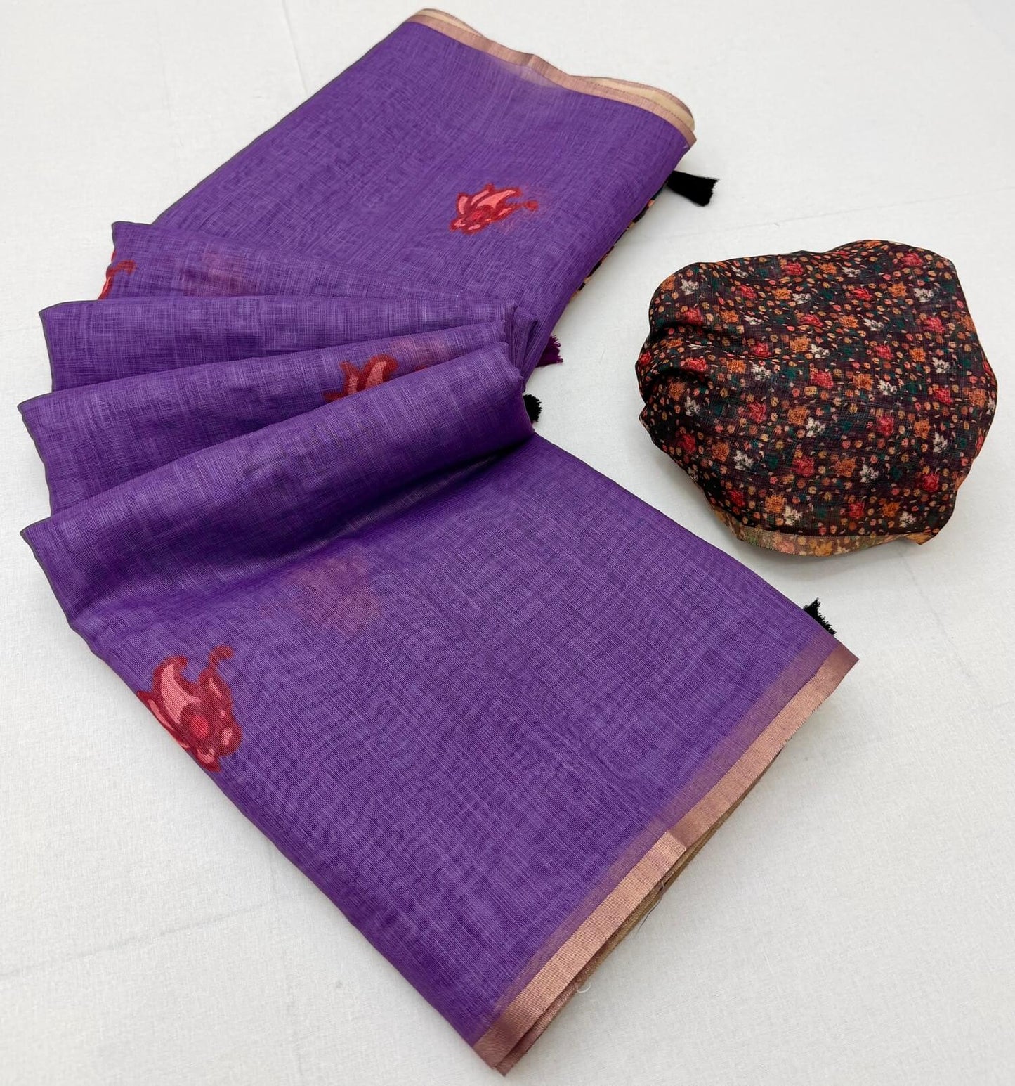 Desirable Purple Printed Cotton Silk Saree With Smashing Blouse Piece