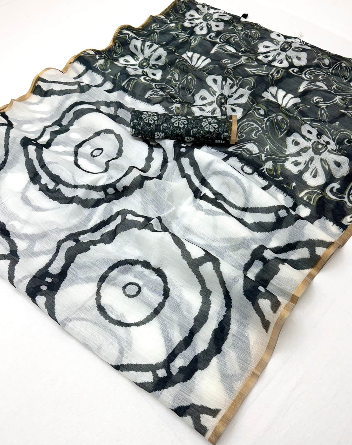 Deserving Off White Printed Cotton Silk Saree With Palimpsest Blouse Piece