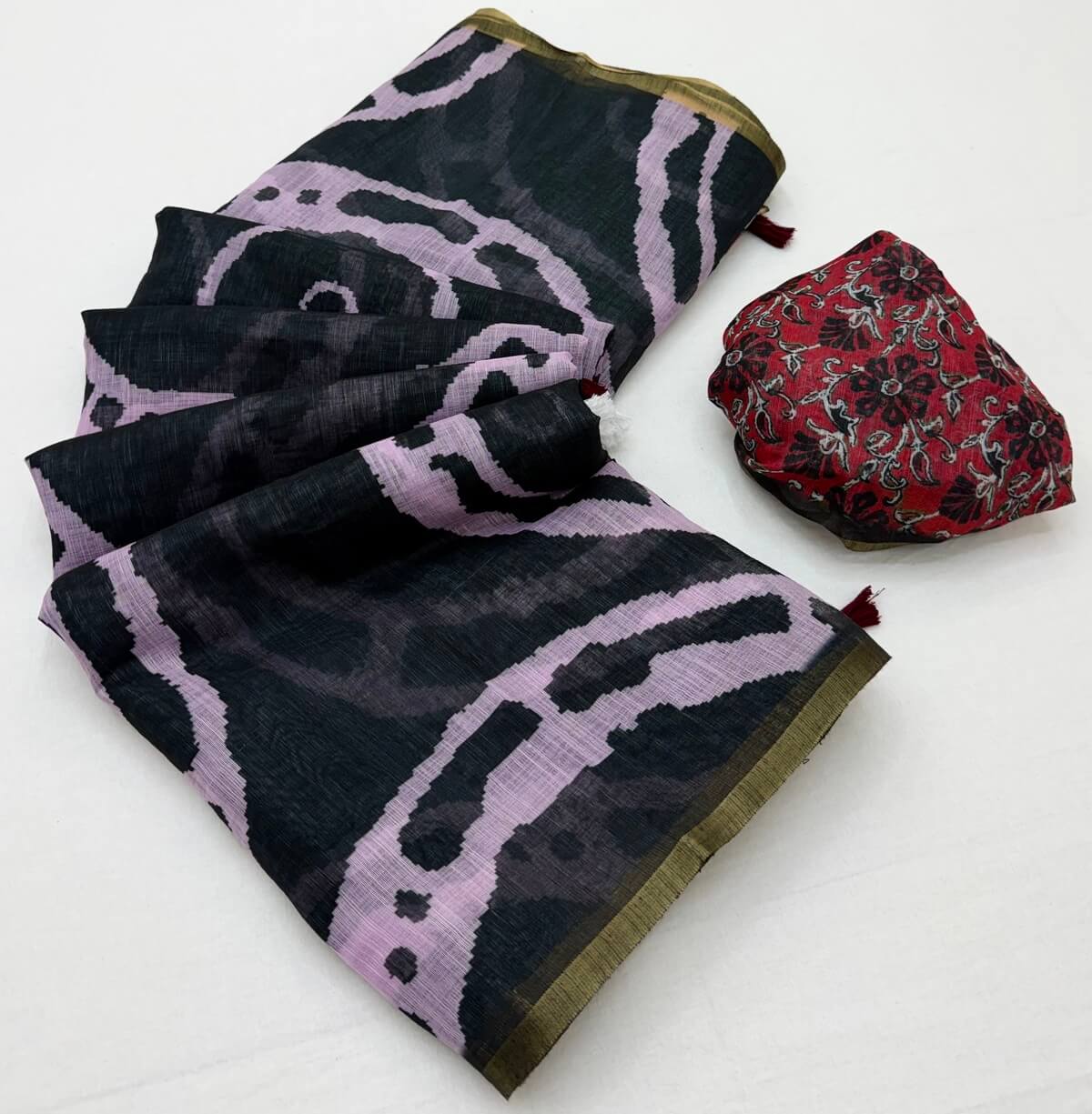 Adorable Black Printed Cotton Silk Saree With Splendiferous Blouse Piece