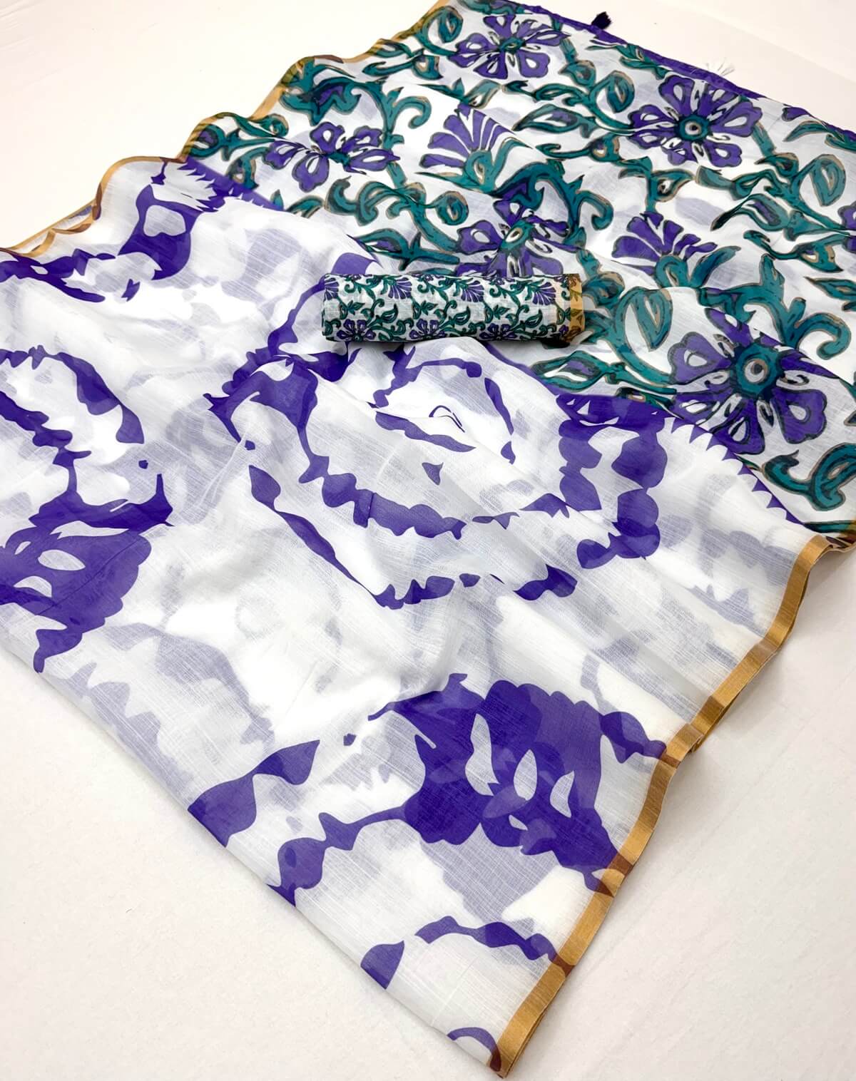 Breathtaking Off White Printed Cotton Silk Saree With Charismatic Blouse Piece