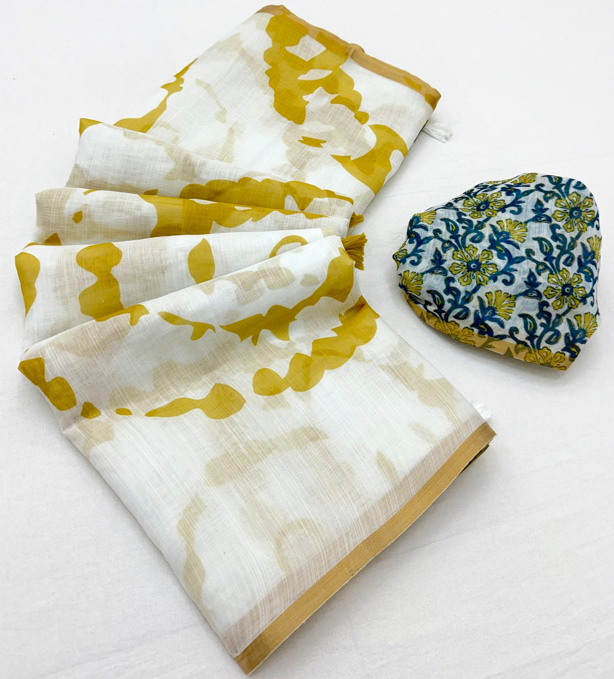Elision Off White Printed Cotton Silk Saree With Dissemble Blouse Piece
