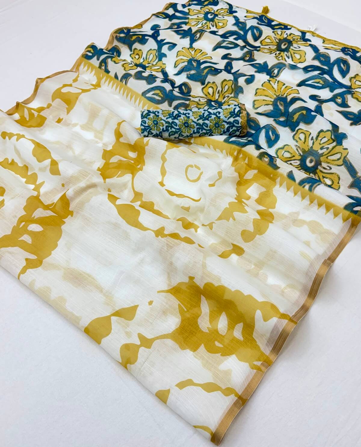 Elision Off White Printed Cotton Silk Saree With Dissemble Blouse Piece
