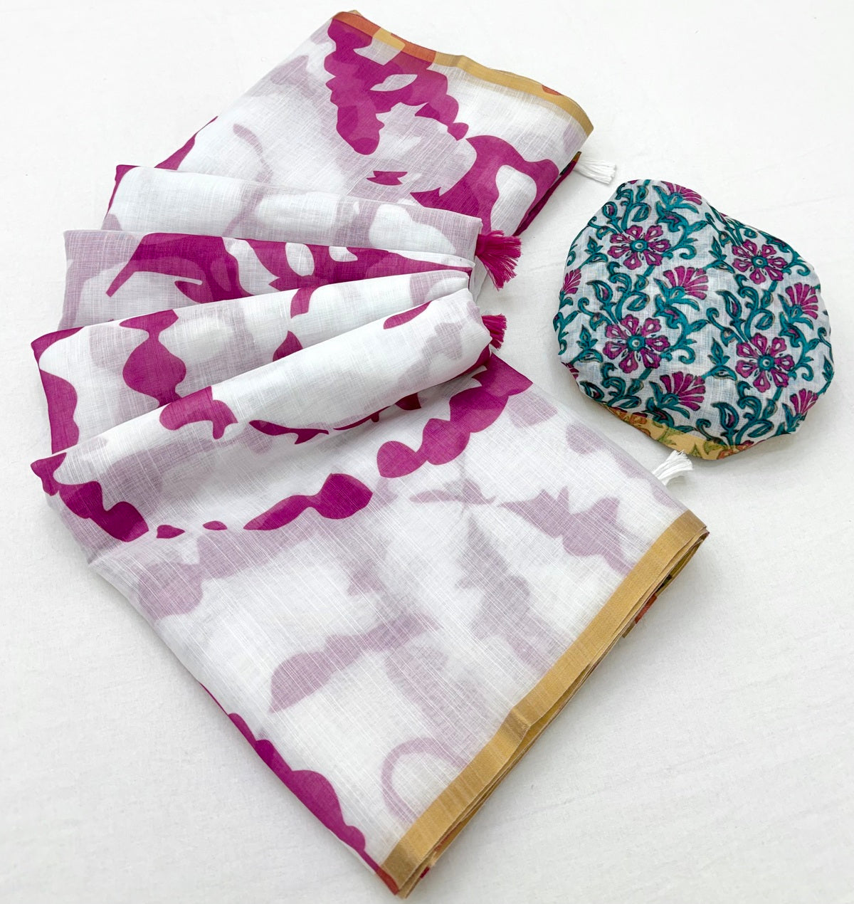 Nectarous Off White Printed Cotton Silk Saree With Snazzy Blouse Piece