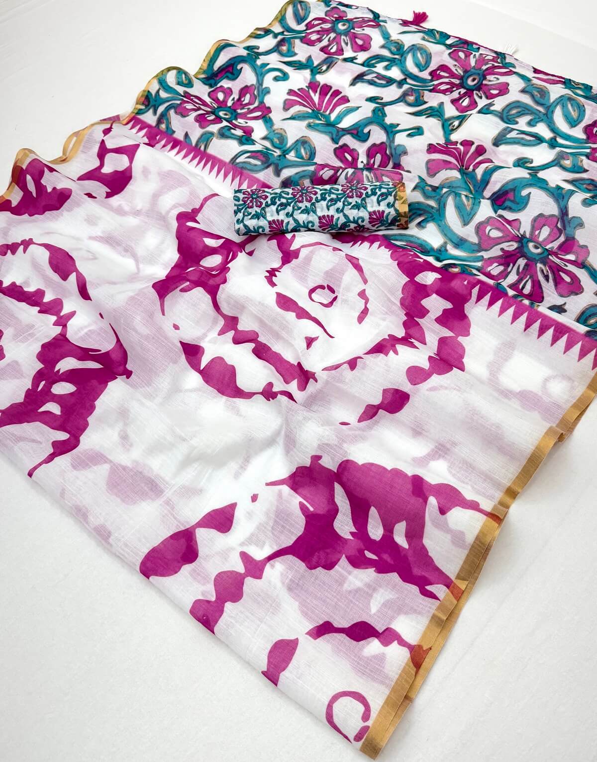 Nectarous Off White Printed Cotton Silk Saree With Snazzy Blouse Piece