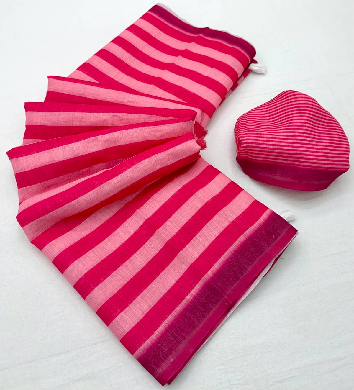 Ravishing Dark Pink Printed Cotton Silk Saree With Incomparable Blouse Piece