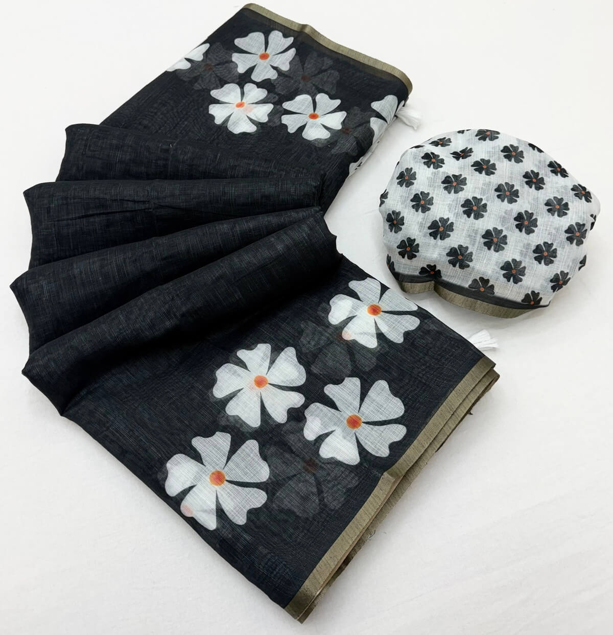 Lissome Black Printed Cotton Silk Saree With Inspiring Blouse Piece